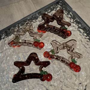 Kẹp Tóc Hình Trái Cây Cherry Mới Dễ Thương Có Kim Cương Lấp Lánh Ngôi Sao Khoét Rỗng Phụ Kiện Tóc Nữ Kẹp Tóc Hình Cá Mập
