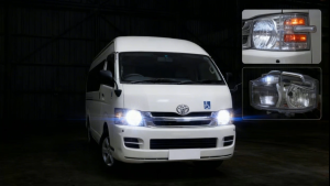 Toyota Hiace 2010‑2013 head light / YCD-H044L / YCD-H044R /  2010 HIACE HEAD LAMP (LHD) HANDLE CRYSTAL / ilaw ng sasakyan / head light / car accesories