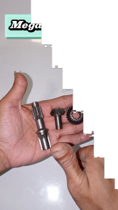 Gear Pinion Assy segi 4 Gigi Nanas Segi 4 Mesin Potong Rumput BG328 potong rumput kotak 318 328 338