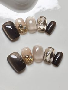 CHUBEISHI | Handmade Custom White-Enhancing Short Nails Stickers