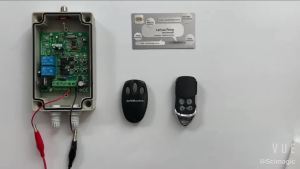 Clones 94335E 94333E 1A5639-7 84335E 84333EML Merlin +C945 CM842  Garage Door Opener 433.92MHz Door Keychain