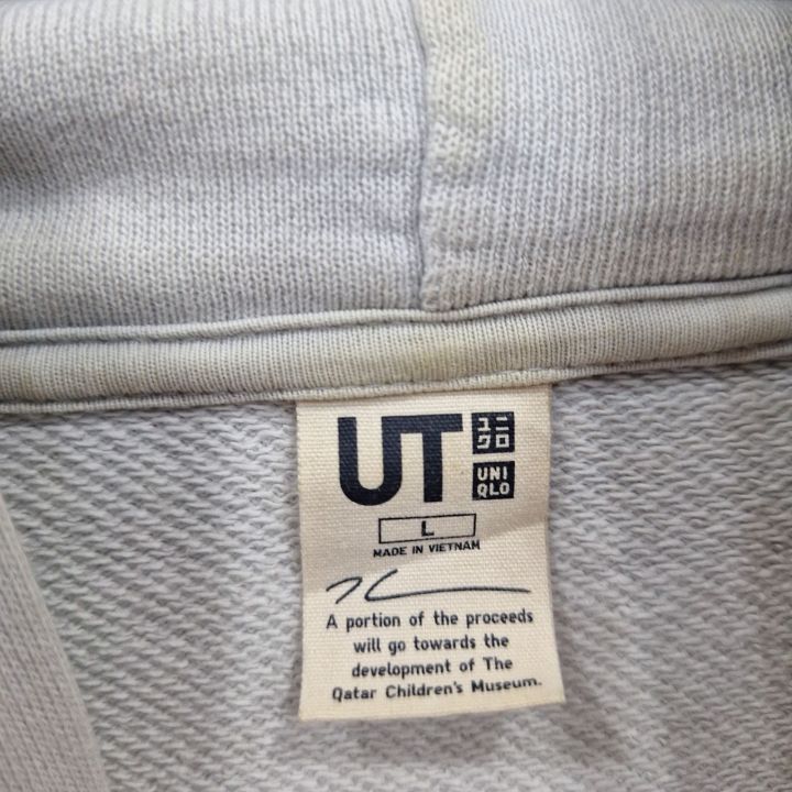 HOODIE%20UT%20UNIQLO%20LIGHT%20GREY%20-%20Image%202