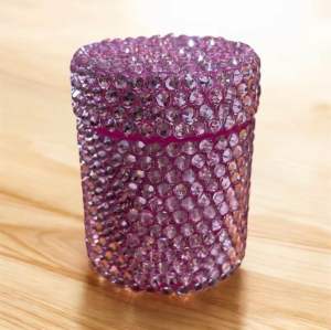 เคสยาดมติดเพชร (พร้อมส่ง) ขนาด 40 g (แบบกระปุกเปล่า ไม่มีไส้ )สีจริงกับรูปภาพ สีอาจจะมีความแตกต่างกันเล็กน้อย