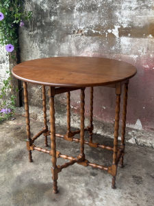 Retro Style Solid Wood Foldable Butterfly Table round Home Dining Coffee Table Multi-Functional Small Apartment Furniture