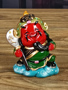 Small Size Guan Gong Wealth God Decoration Resin Material New Chinese Style Home Decorations for Car And Living Room