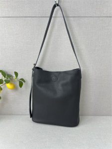 Original Casual Leather Tote Bag Single Shoulder Crossbody Bucket Bag Women Commuting Lazy Style Fashionable Soft Handle