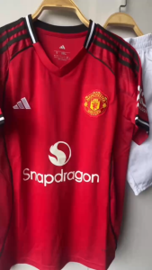 Bộ Quần Áo Bóng Đá CLB Mu sân nhà mùa 2025/2 Đầy Đủ Llogo