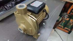 KANTO ปั๊มไฟฟ้า รุ่น KT-CPM-130 0.5แรง ท่อออก1X1นิ้ว 230V ดูดลึก9เมตร ระยะส่ง 20เมตร