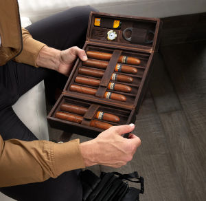 CONTACTS FAMILY Genuine Leather Pipe Case 7 Tubes Holder Portable Humidor Box Travel Storage