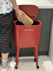 Antique Style High-legged Trash Can for Kitchen with Narrow Gaps Large Capacity Covered and Pulleys Kitchen Waste Sanitation Bucket