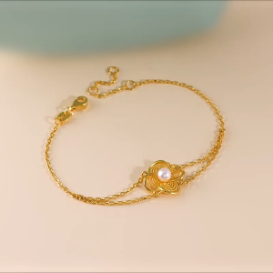 Chow Sang Sang 周生生 999.9 24K Gold Chinese Wedding Four-Leaf Clover Blossom Pearl Bracelet for Women 18cm 95619B