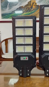 （รูปแบบใหม่）ไฟถนนโซล่าเซลล์ 60000W ไฟโซล่าเซลล์ โซล่าเซลล์ LED ไฟโซล่าเซลสนาม IP67กันน้ำ Solar Light เสาไฟที่ยืดหดได้ ควบคุมรีโมท เซ็นเซอร์