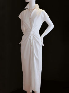 QFN | Elegant White V-Neck Ruffled Waist-Hiding Sleeveless Skater Dress