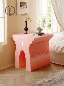 SHIBAZHI | Butterfly Shaped Lighted Jewelry Display Cabinet
