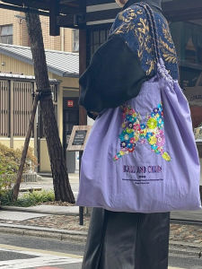 Eco-Friendly Butterfly Embroidery Canvas Shopping Bag Single Shoulder Crossbody Commuter Bag Fashionable Nylon Pure Color