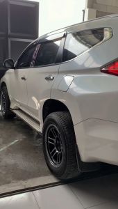 STIKER DECAL MOBIL PAJERO MOBILIO SIGRA AVANZA SEDAN CHEVROLET TERIOS GRATIS CUSTOM NAMA