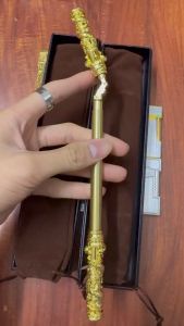 Hột Quẹt Bật Lửa Xăng Đá SF623 Côn Nhị Khúc Mô Phỏng Kiểu Dáng Gậy Như Ý Của Tôn Ngộ Không Cực Đẹp
