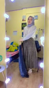 Rok Kotak Tartan Plisket: Desain & Tren Terbaru 2025