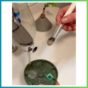 HERSLEEKLAB 3D-Printed Makeup Brush Cleaner w/ Floral Pattern Pad l Portable Makeup Tool Cleaner