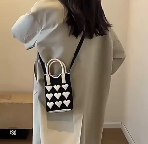 Mobile Phone Bag Crossbody Womens High-end Fashion Versatile Cute Cartoon Knitted Handbag Coin Handbag