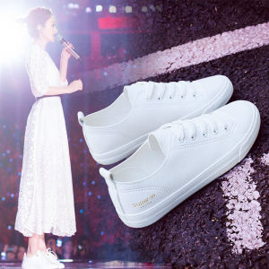 รองเท้าผ้าใบผู้หญิงหนังฤดูใบไม้ร่วง สวมใส่สบาย รองเท้าผ้าใบแบบสวมสำหรับคุณพยาบาลและคุณแม่ รองเท้าลำลองอเนกประสงค์