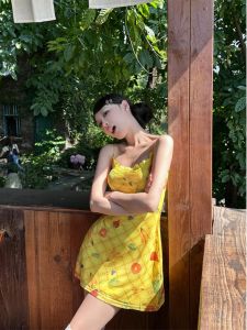 French Elegant Print Halter Neck Lace Patchwork Short Skirt Fashion High-End Sensation Beautifully Designed Womens Dress