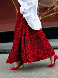 Evening dress skirt Womens petal design sense Long dinner socialite skirt