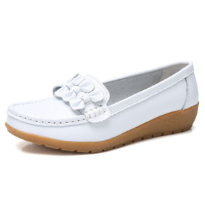Spring Autumn Women Leather Loafers shoes Adult Rubber Sole Nurse Shoe Lady Low-Heel Round-Toe Commuter Shoe Everyday Casual