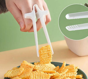 Finger Chopsticks Crisps Grabber. Gamers snacking tongs. Clean fingers treats picker. Chips crisps grabber. Chips Picker Tool