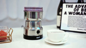 🇸🇬 [Ready Stcok] Coffee Bean Grinder - Fast Grinding One-touch Start Mini Spice Grinder for Coffee Bean Rice Seed