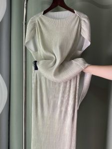 Elegant Two-Piece Formal Womens Dress Gold-Vermeil Slit Shoulder Loose Open Split Gown Fashionable Ensemble for Middle-Aged And Elderly