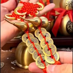 已開光 铜葫芦五帝钱 五帝銭 五帝钱 送朱砂 化解煞气必备 Removing Furies Menghilangkan Kemurkaan聚宝盆 驱邪五帝钱 避祸五帝钱 风水摆件 中國結 銅錢  五帝銅錢 招财进宝 copper coin