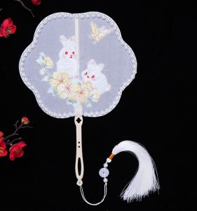 Quạt Thêu Cổ Điển Phong Cách Trung Hoa Quạt Nhún Nhảy Múa Chụp Ảnh Quạt Cầm Tay Cho Người Lớn Và Trẻ Em Quạt Lụa Phong Cách Hanfu Quạt Lụa