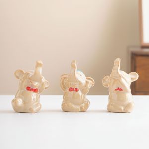 Jingdezhen Ceramic Creative Small Elephant TV Cabinet Decoration Feng Shui Entrance Office Decorative Ornament Animal Shape Cream Style