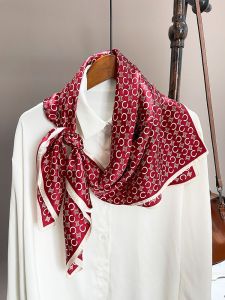 ผ้าพันคอไหม ผ้าไหมมัลเบอร์รี่ 100% สำหรับผู้หญิง แฟชั่น คุณภาพสูง วัสดุผ้าไหม ลายดอกไม้ สไตล์เกาหลี ขนาดใหญ่ ฤดูใบไม้ผลิและฤดูหนาว