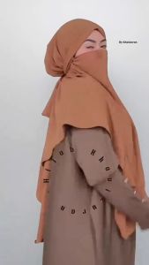 Instan Bergo Syari Crinkle Jumbo Tali Nyaman by Khaizuran Hijab - Hijau Muda/Burgundy