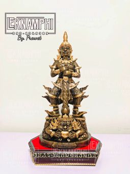 รูปจากผู้ขายบน Lazada: ท้าวเวสสุวรรณประทับราหู เนื้อเเร่เหล็กน้ำพี้ องค์ท่าน ขนาดฐาน6นิ้ว สูง14.5นิ้ว หนัก3กก.แถมฟรีฐานรอง ตั้งราคา ฿959 ขายแล้ว 114 ชิ้น