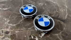 1 chiếc logo chụp mâm ốp lazang bánh xe ô tô BM.W đường kính 60mm (BMW60)
