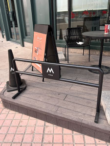 Outdoor Iron Art Partition Restaurant Coffee Shop Casual Bar Mobile Fence Barrier Commercial Furniture Office Partition