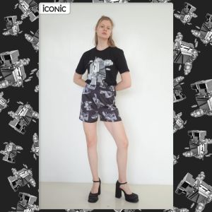 สินค้าใหม่ iCONiC SILVER ROBOT SHORTS #7274 กางเกงขาสั้น เอวยืด ใส่ได้ทั้ง ผช ผญ ผ้าไหมซาติน พิมพ์ลาย กางเกงทำงาน กางเกงผ้าไหม กางเกงหรู กางเกงเอวสูง