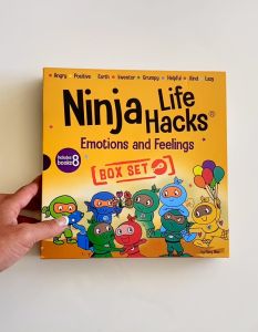NINJA LIFE HACKS Emotions and Feelings l Growth Mindset l Leadership l Mover and Shaker [Paperback]
