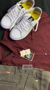 Kemeja Polos Pria Lengan Panjang Merah Maroon Slimfit Casual Formal
