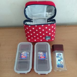 [Exclusive BI Merchandise] Lunch Box Bag Set 3 Pcs Lock & N Lock HPL758 Kotak Bekal Makan 470 ML Botol Minum 300 ML Tas Alumunium Dotted Red Merah