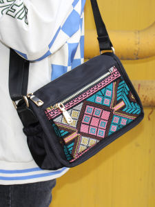 Korean Japanese Style Embroidered Oxford Cloth Shoulder Bag Large Capacity Zipper Casual Crossbody Small Square Bag for Women