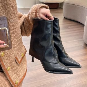 EelingStudio รองเท้าบู๊ทส้นสูงแบบสวมหัวแหลมสไตล์เกาหลีสำหรับผู้หญิง หนังนิ่ม ทรงสลิม หัวเข็มขัดด้านข้าง ฤดูใบไม้ผลิและฤดูใบไม้ร่วง