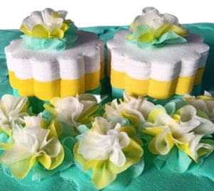 เซ็ต 3 ชั้น ไล่สีพาสเทล [ขอบดอกไม้ สีเขียว-มิ้นท์] กระดาษสาห่อ เหรียญโปรยทานพร้อมหนังยาง ราคาถูก