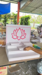 หิ้งองค์เทพ“ดอกบัวขอบชมพู”