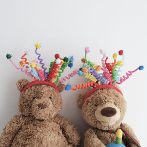 Adorable Childrens Birthday Party Spring Wristband Decorative Atmosphere Props Festive Curly Hairband for Photoshoots