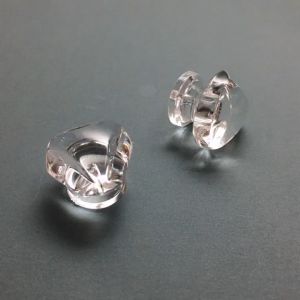 Tay cầm mica trong suốt sử dụng keo dán