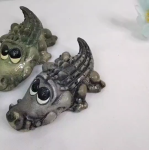 ตุ๊กตาแต่งสวน จระเข้ปูนปั้น ชุด 3 ตัว ขนาด 14*4 ซม. ตุ๊กตาแต่งสวน ตกแต่งบ้าน ของแต่งสวน